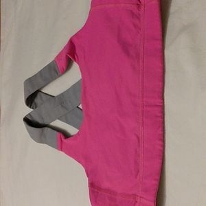 Lululemon sports bra size 8